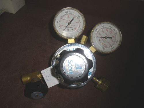 NEW SCOTT GASES 2 STAGE REGULATOR 18A