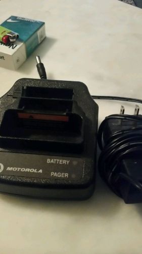 motorola minitor v charger