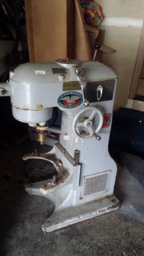 CHAMPION BAKERS MACHINERY HEAVY DUTY MIXER