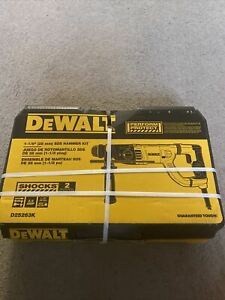 Dewalt Corded 1-1/8&#034; SDS-Plus Rotary Hammer Kit D25263K BRAND NEW