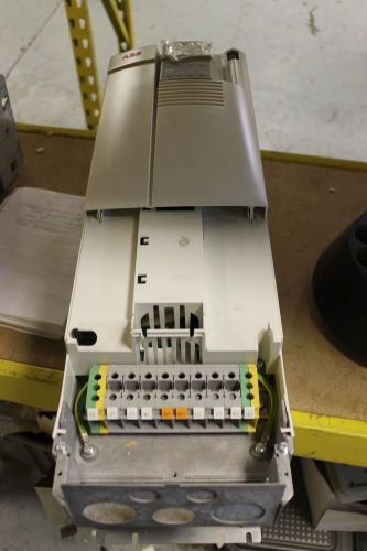 ABB ACH401602032 FREQUENCY DRIVE CODE 64078941 3PH 380-480V