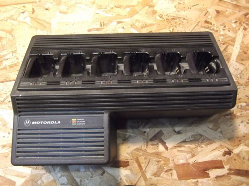 Motorola NTN1177A 6-Dock Multi Battery Charging Unit