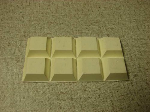 Rubber feet self adheasive 8 pcs white 3m Bumpon SJ5023 .810&#034; x .810&#034; x .300&#034;