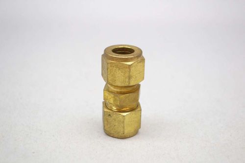 NEW SWAGELOK 1/2 IN TUBE UNION BRASS FITTING D430573