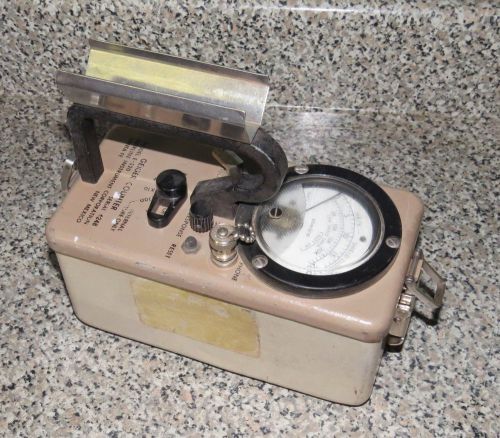 EBERLINE MODEL E-520  GEIGER RADIATION DETECTOR