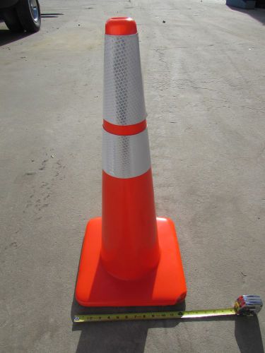 TRAFFIC CONE ORANGE WITH REFLECTIVE WHITE TAPE 28&#034; X 12&#034; 7 LBS.***NNB***