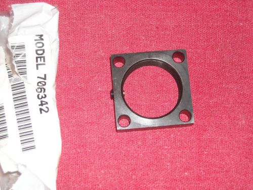 706342, De-Sta-Co, Threadded Flange Mount, 70627,  New Old Stock