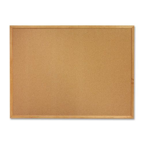 Quartet QRT305 Oak Frame Bulletin Boards