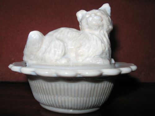 Gray milk glass salt cellar celt dip cat kitten on nest basket dish kitty candy