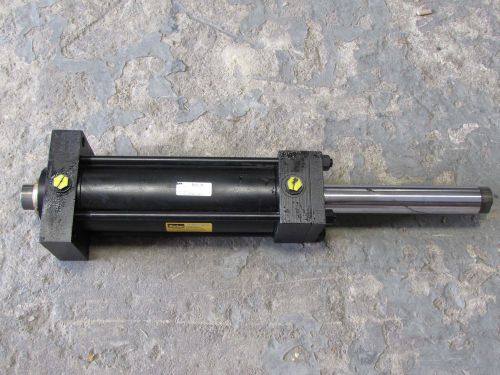 PARKER HYDRAULIC CYLINDER MODEL # 04.00CKJJ2HKTV39A39AC 11.000 NEW