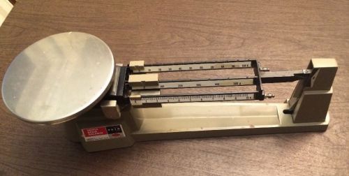 Vintage OHAUS Triple Beam Balance SCALE SERIES 2610g SERIES 5lb 2oz 2.61 Kilo