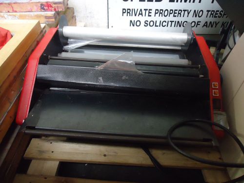 18&#034; Roll Laminator Used