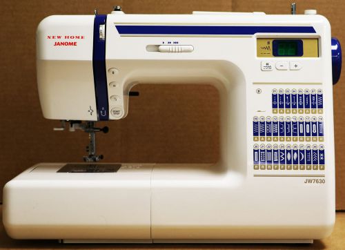 JANOME JW7630 30-STITCH SEWING MACHINE w/ HARD CASE &amp; DVD