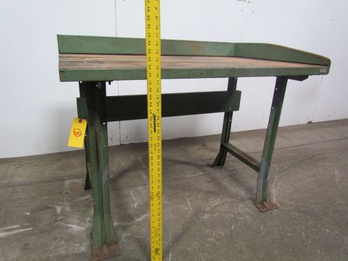 Work Bench Vintage Wood Top aprox. 30x48&#034; steel legs.