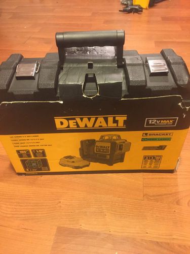 DeWalt DW089LG 12V Green 3x360 Line Laser