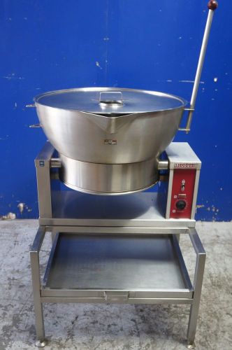 BLODGETT 16 GALLON ELECTRIC TILTING ROUND BRAISNG PAN MODEL BTT-16E WITH STAND