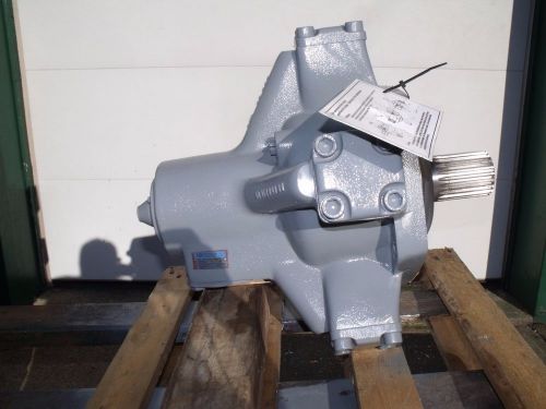 DUSTERLOH Flidtechnik RM 900X KAIM Hydraulic Piston Motor  5480 Splined Shaft