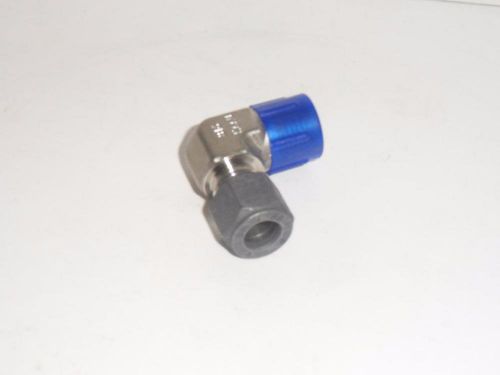 Parker PM1 PC 1/8 Elbow Valve Fitting NOS