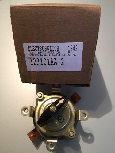 NEW ELECTROSWITCH 1242 30AMP ROTARY 500V A.C./250V D.C. 123101AA-2 SR99 M977710