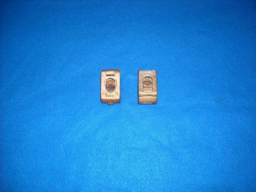 Thomas &amp; Betts  Lot of 2 T&amp;B main 35009 2/0 300   NOS  No box