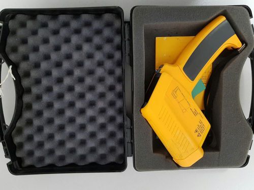 FLUKE 572