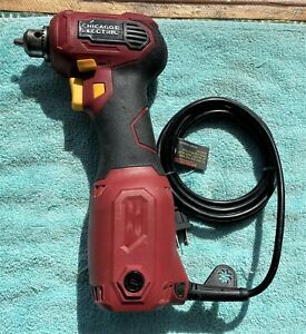 CHICAGO ELECTRIC VSR RIGHT ANGLE CLOSE QUARTERS  3.5 AMPS DRILL NO. 60610