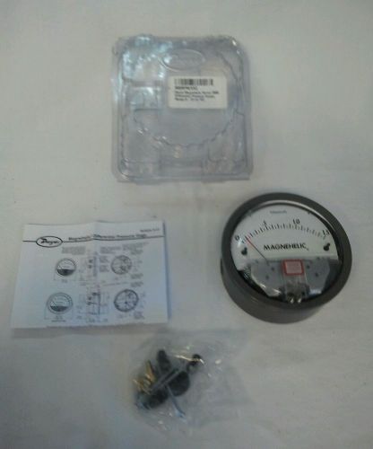 Dwyer Magnehelic Differential Pressure Gage 0 - 1.5 KPA Gauge Model 2000-1.5KPA