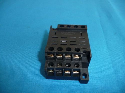 Omron PTF14A-B PTF14AB Socket