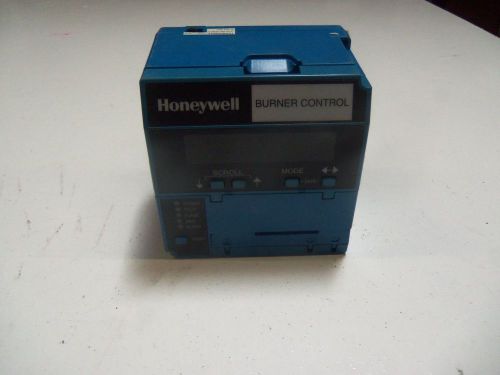 HONEYWELL RM7838B1013 CONTROLLER *USED*