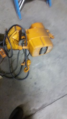 Harrington electric chain hoist 1/2 ton 110 volt model ef2 for sale