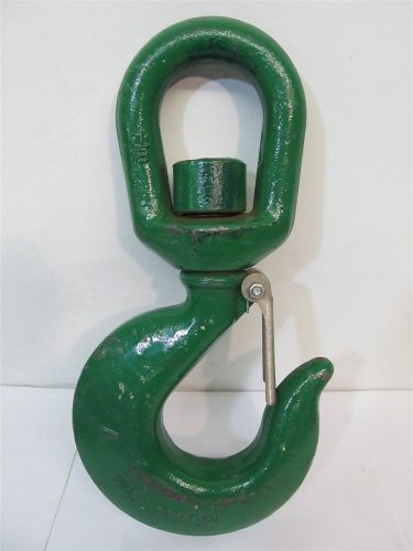 Swivel Hook, 1 1/8&#034;, 11 ton WLL w/ Latch