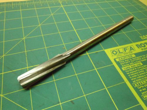 MACHINE REAMER 14.287mm OR 9/16 0.5625 L&amp;I RH HELIX RH CUT 7/16 SHANK #2402A