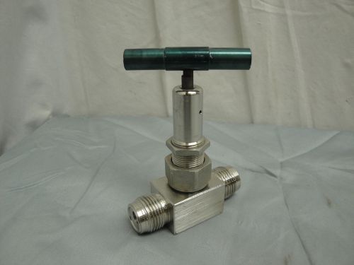 Swagelok NUPRO SS-8BK-VCR Valve Straight 1/2&#034; W/ Handle, Hydraulic / Pneumatic