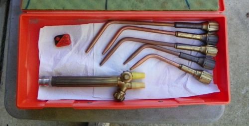 HARRIS OXY ACETYLENE TORCH SET: Body with #4, 5, 8, 9, 10 Tips, flint