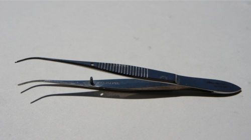 MEDICON IRIS FORCEPS VERY DELICATE SERRATED HALF CURVE 10CM REF # 06.30.20