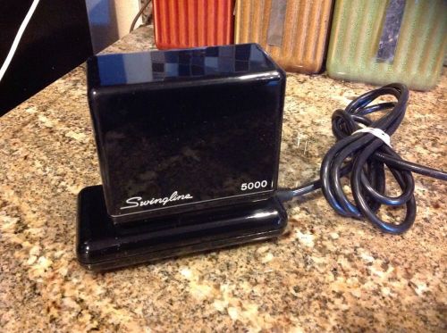 Swingline 5000 Cartridge Electronic Stapler -Black