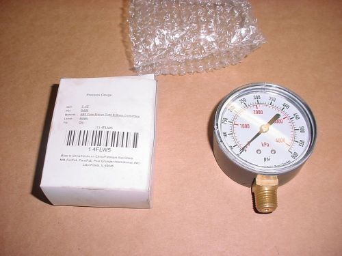 New  0-600 psi pressure gauge 2 1/2&#034; air or hydraulic gage 1/2&#034; npt threads for sale