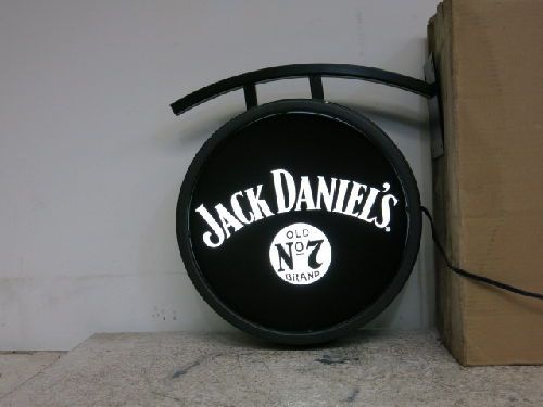 JACK DANIEL&#039;S OLD NO. 7 ILLUMINATED HANGING BAR DISPLAY SIGN, NEW