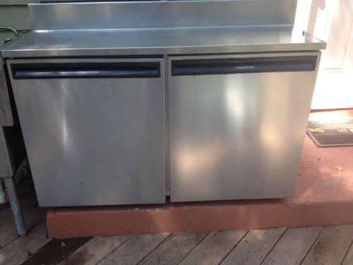 REFRIGERATED SANDWICH/SALAD TABLE DELFIELD CMCL STAINLESS STEEL MODEL 4248-PT