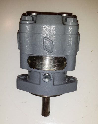 Commercial Intertech Hydraulic Motor  Howard Price 1040 Turf Blazer