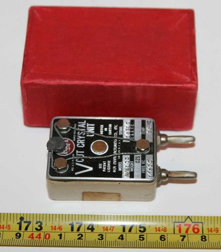 RCA - V CUT CRYSTAL UNIT -  FREQUENCY 12500 - MODEL AVA10C - S/N 25310 -ORIG BOX