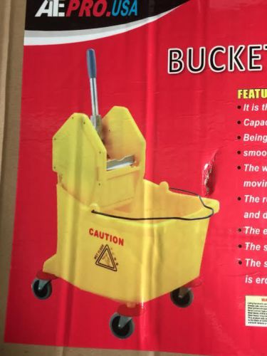 COMMERCIAL CLEANING MOP TROLLEY WATER BUCKET RESTAURANT HALL FLOOR