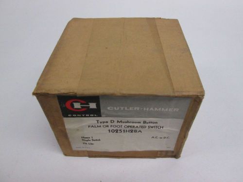 NEW CUTLER HAMMER 10251H28A TYPE D MUSHROOM NEMA 1 PUSHBUTTON 600V-AC D281574