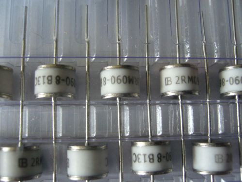 20pcs Gas Tube Arrestors GDT 2RM090-8-B  2RM090 8 B 8*6 RoHS