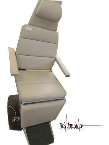 Midmark 418 Exam Chair