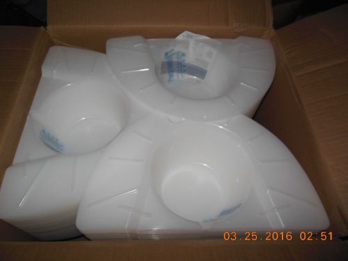 COVIDIEN COMMODE SPECIMEN COLLECTOR PANS 800ML. / 100 PER BOX