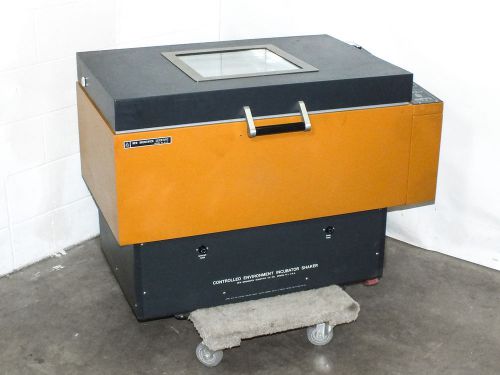 New Brunswick G-25 Series 25 Floor Incubator /Shaker 60°C 500RPM V1024-0000