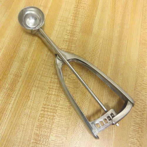 Vollrath 47160 S/S Size 70 Squeeze Disher Scoop