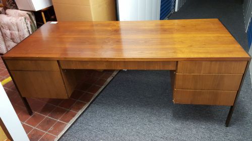 Drexel Enterprises Inc. Executive Desk 78&#034; x 34&#034; x 29&#034;