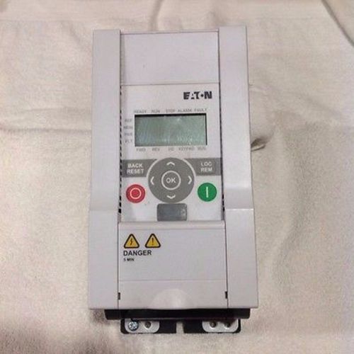 Eaton VFD MMX34AA204F0-0  480 V. 1 HP. 0.75 KW